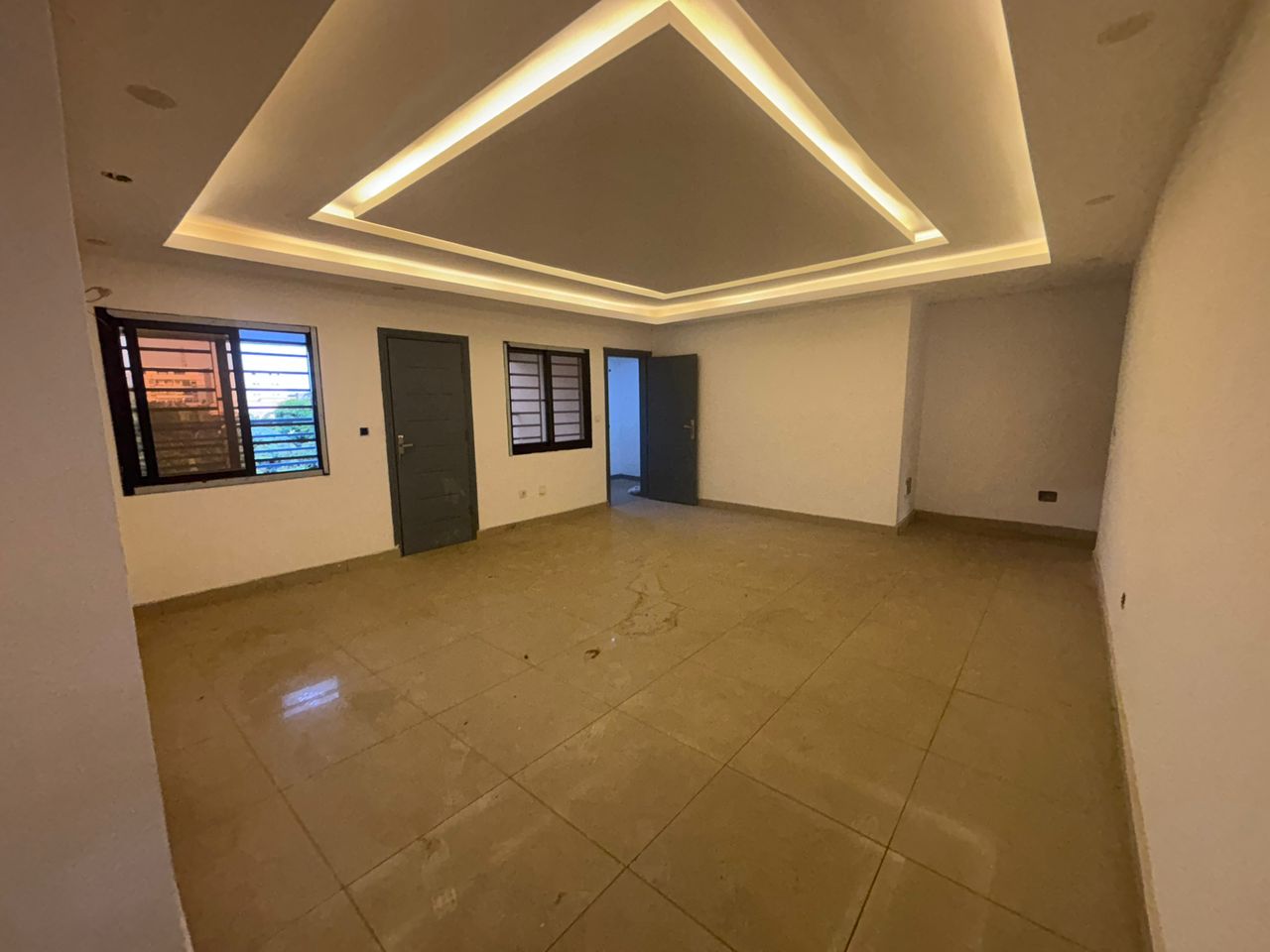 VILLA EN VENTE A LA RIVIERA ABATTA