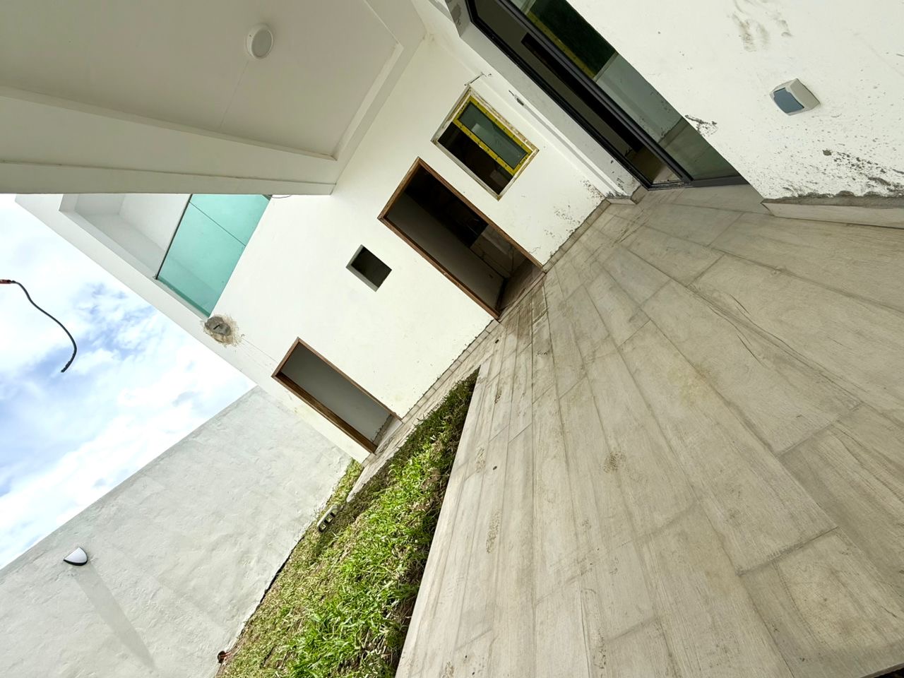 EN VENTE : Villa duplex 5 pièces — vue 4