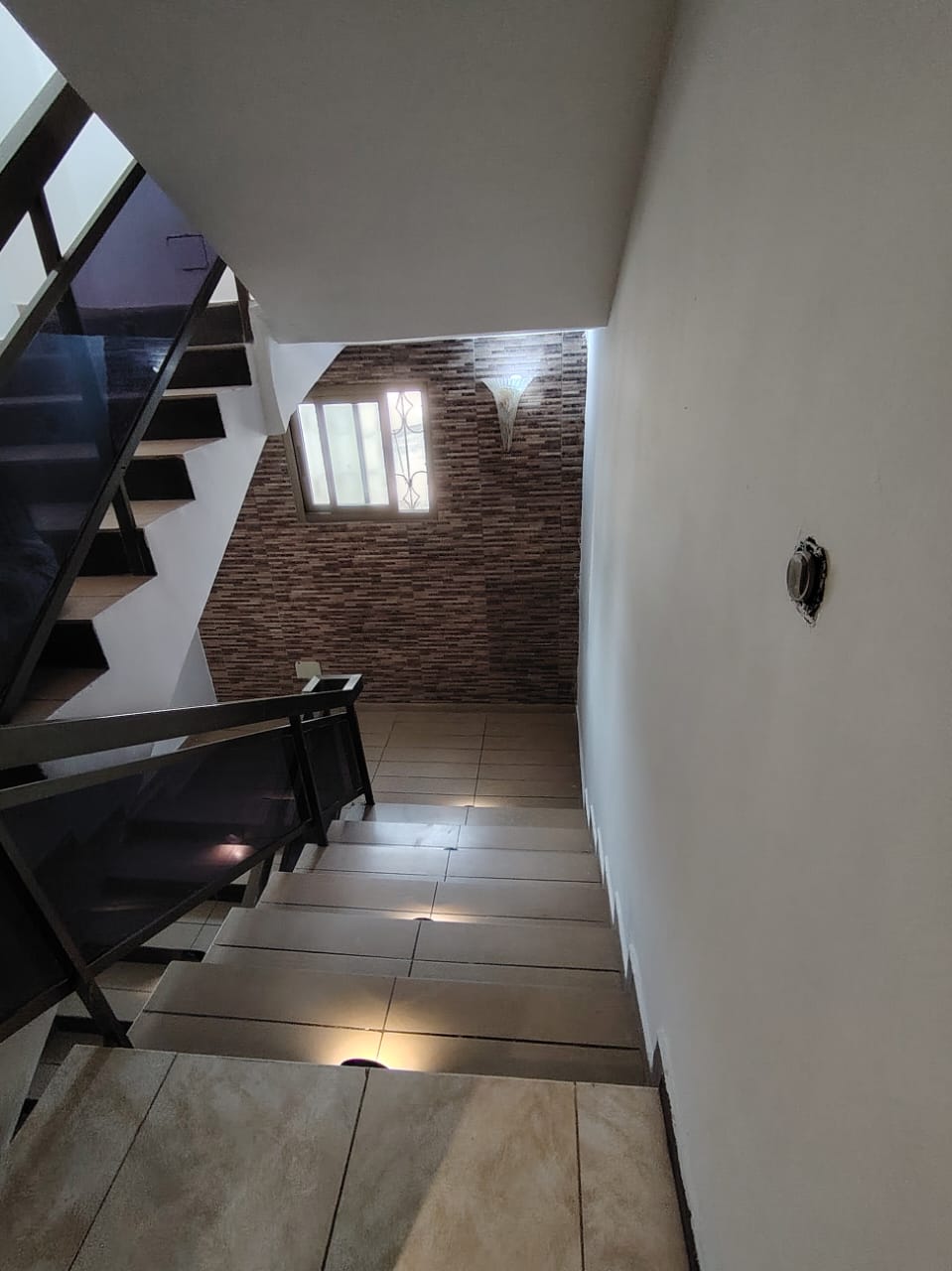 À LOUER — vue 3