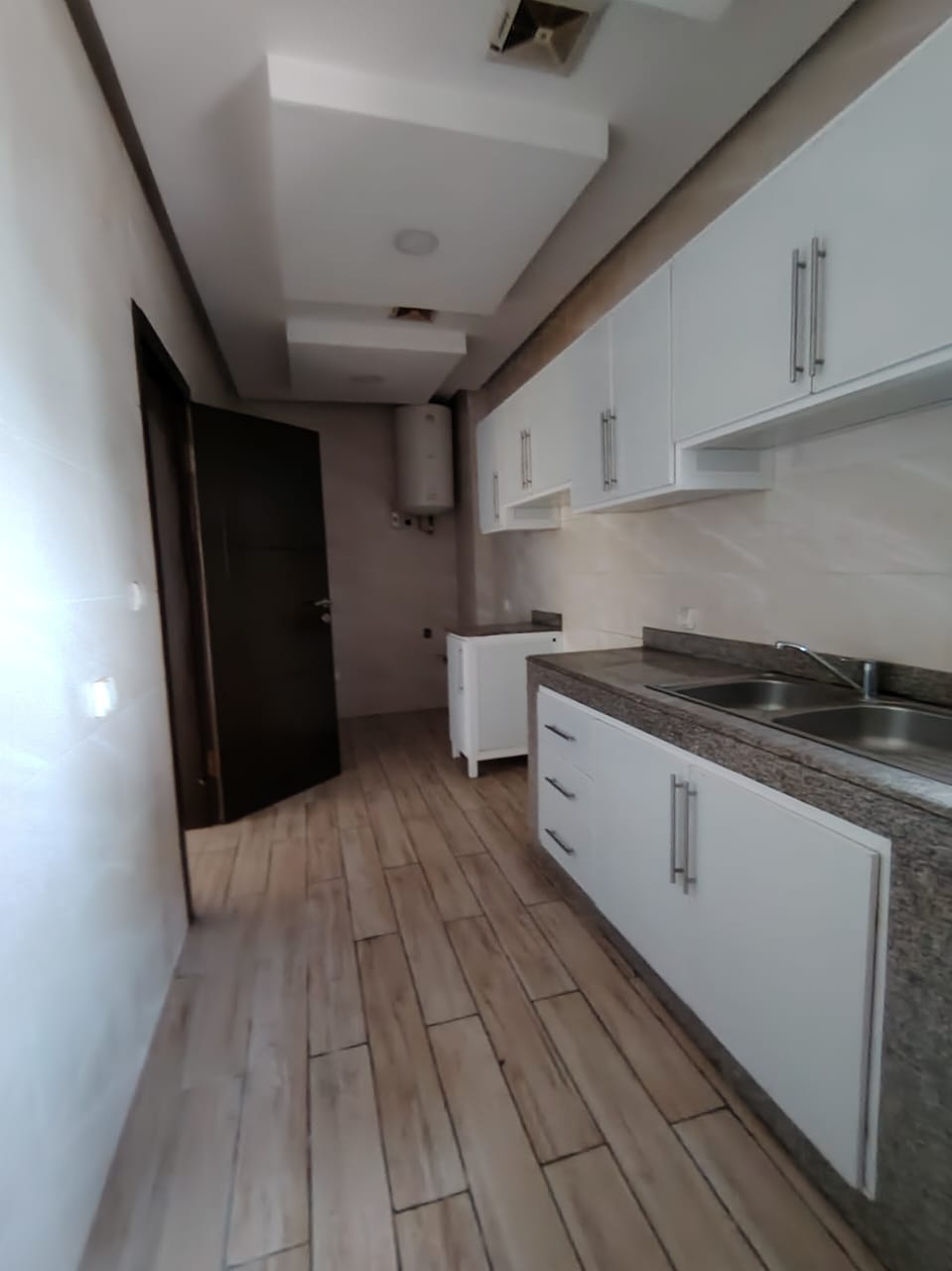 A LOUER APPARTEMENT ZONE4 — vue 5