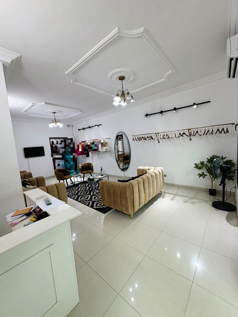 VILLA EN LOCATION - COCODY ANGRE 9 TRANCHE — vue 2