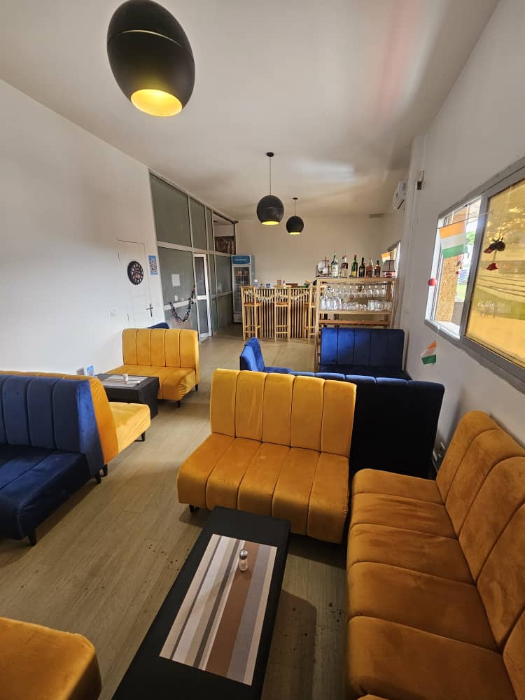 RESTAURENT MEZZANINE A CEDER A LA RIVIERA 2 — vue 2