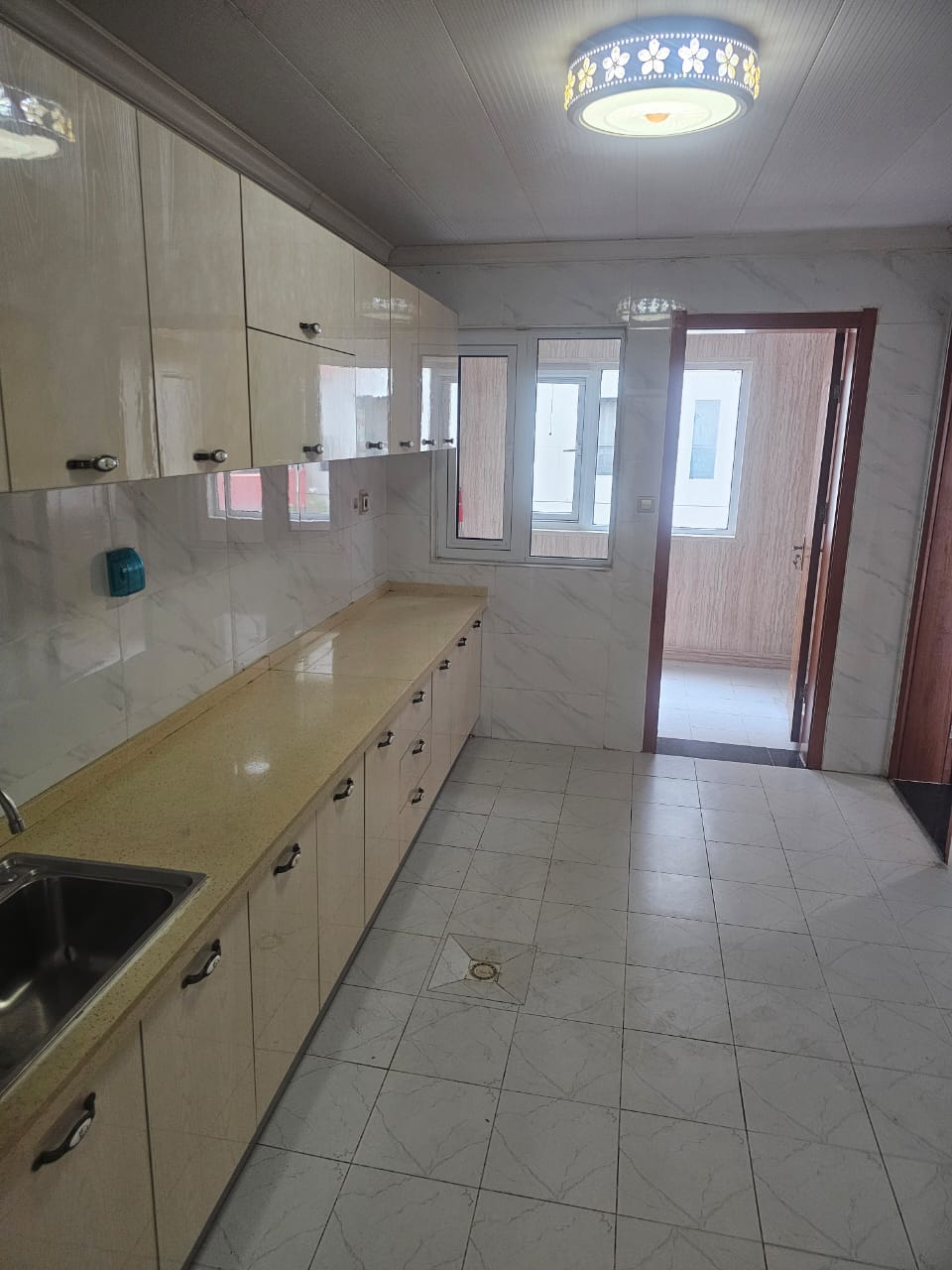 APPARTEMENTS A LOUER A MARCORY ZONE 4 — vue 2