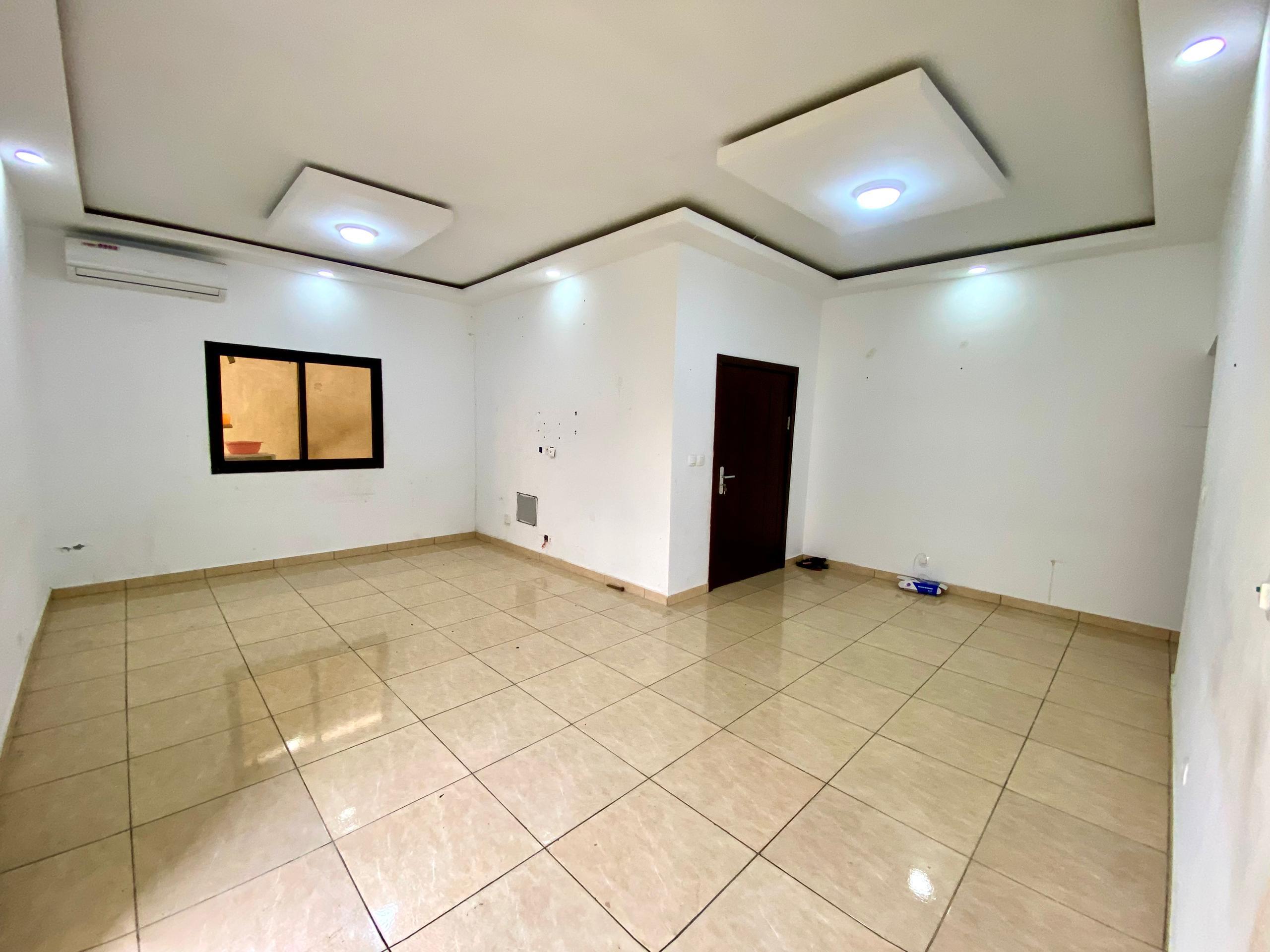 VILLA TRIPLEX EN LOCATION ANGRE — vue 2